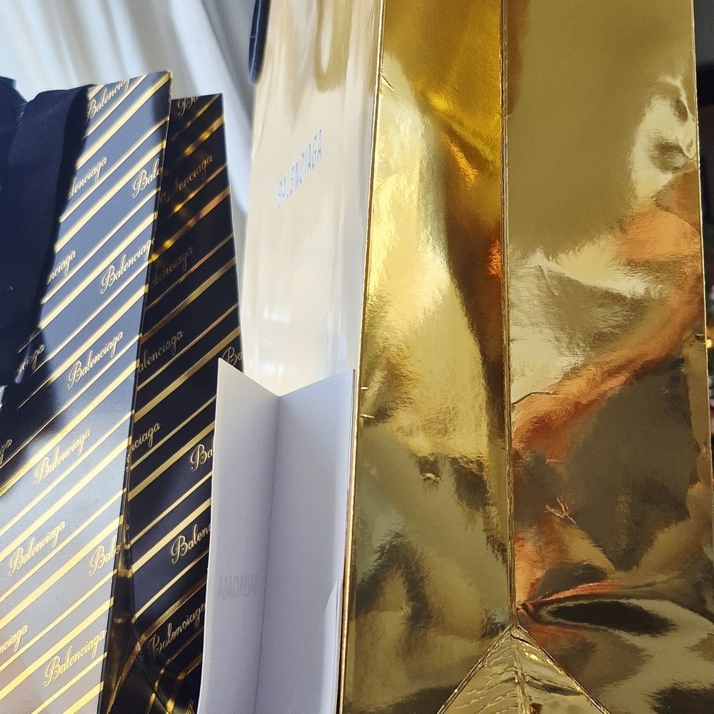 Balenciaga Rare Luxury Set Of 2 Gold and Black Gift Bags - Picture 5 of 7